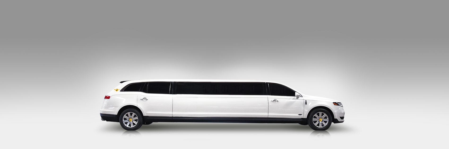 Lincoln Stretch Limo White - Colony Limo Service Houston